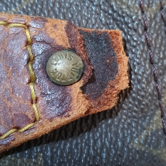 Louis Vuitton Handbag Code SP 8942~ Damaged/ Stained - Picture 8 of 12